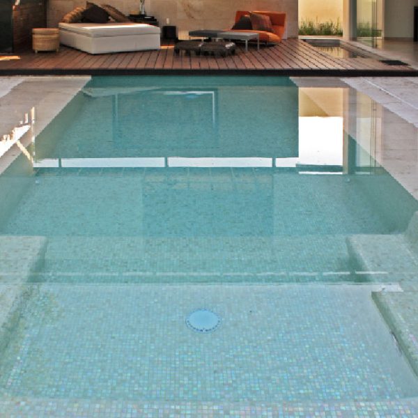 Aplicacion de mosaico Akua Premium con efecto brillante